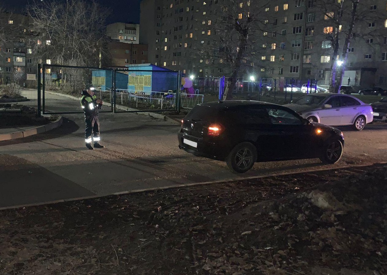 В Череповце во дворе сбили 10-летнего мальчика | 17.04.2023 | Череповец -  БезФормата