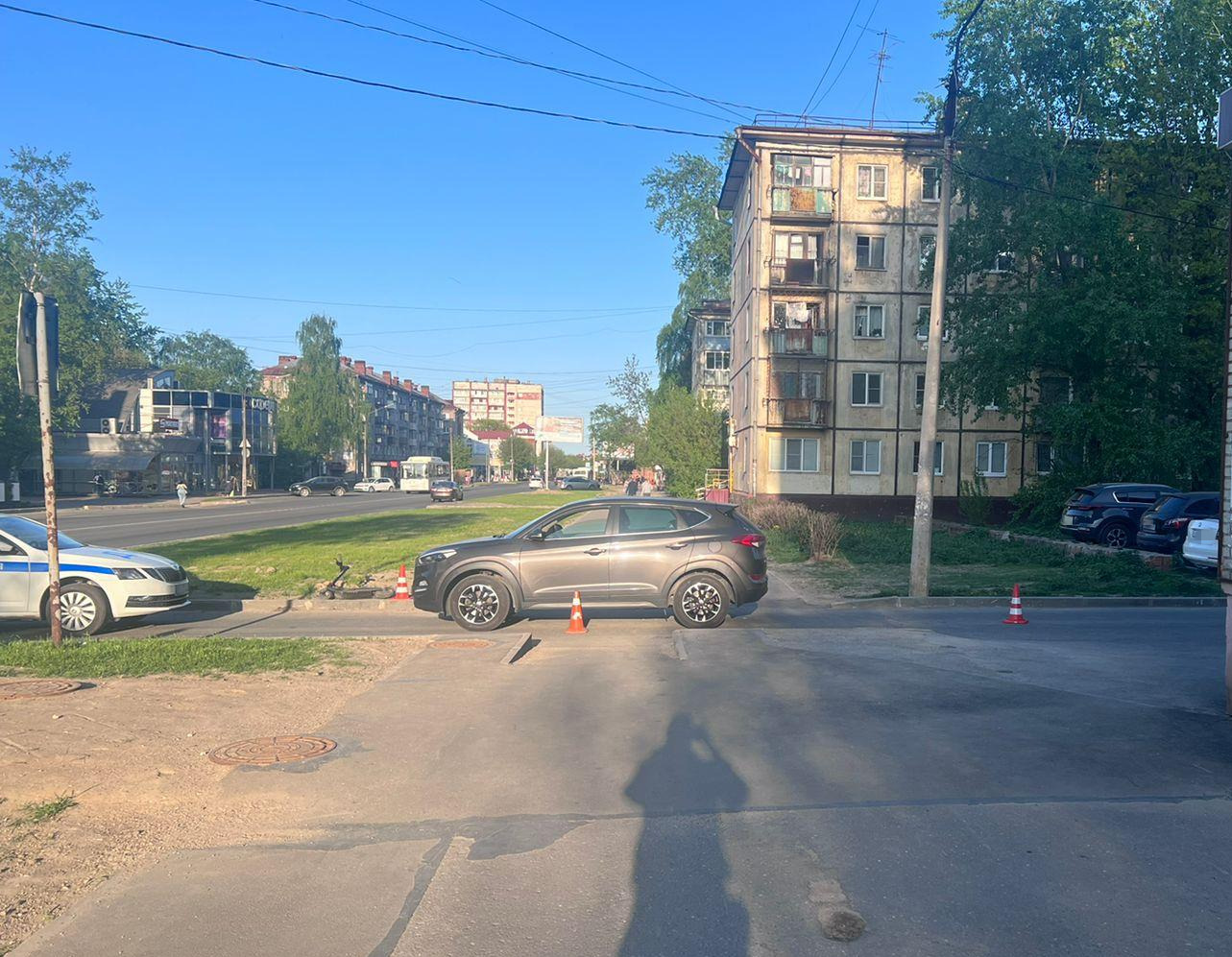 В Череповце сбили девушку, ехавшую на электросамокате | 17.05.2023 |  Череповец - БезФормата