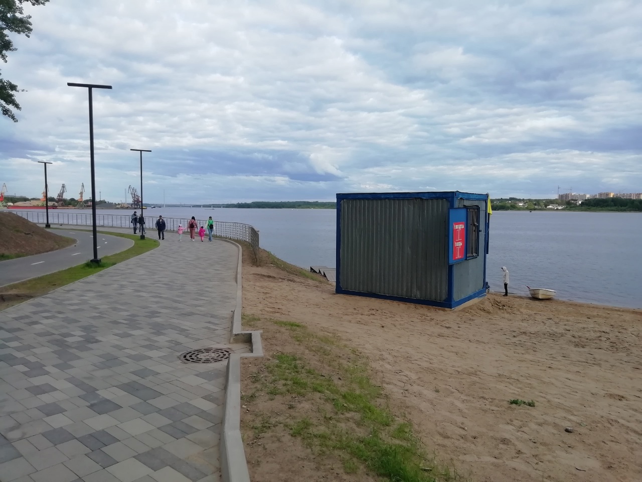 В Череповце официально стартовал купальный сезон | 01.06.2023 | Череповец -  БезФормата