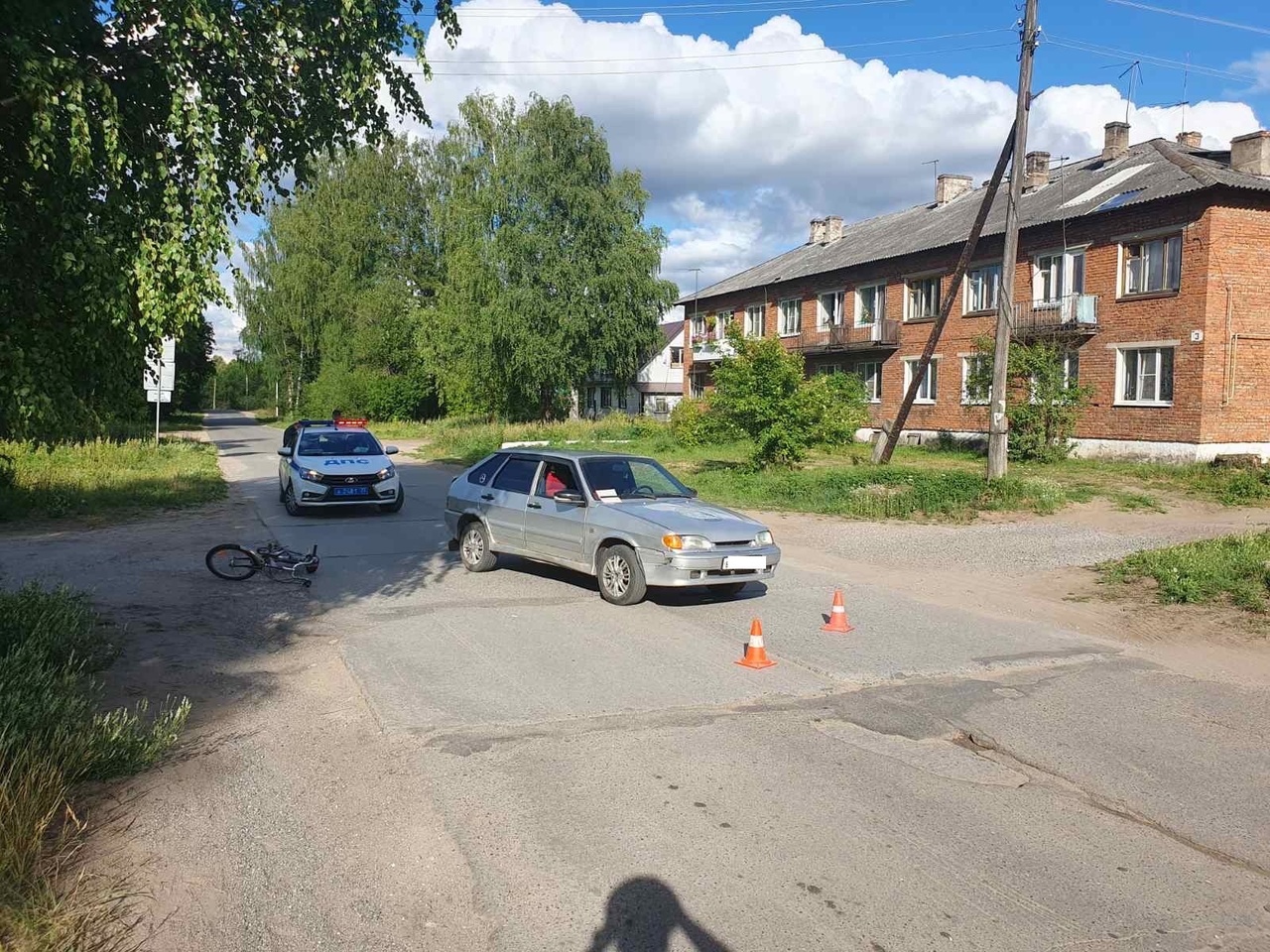 В Череповецком районе сбили школьницу на велосипеде | 10.07.2023 | Череповец  - БезФормата