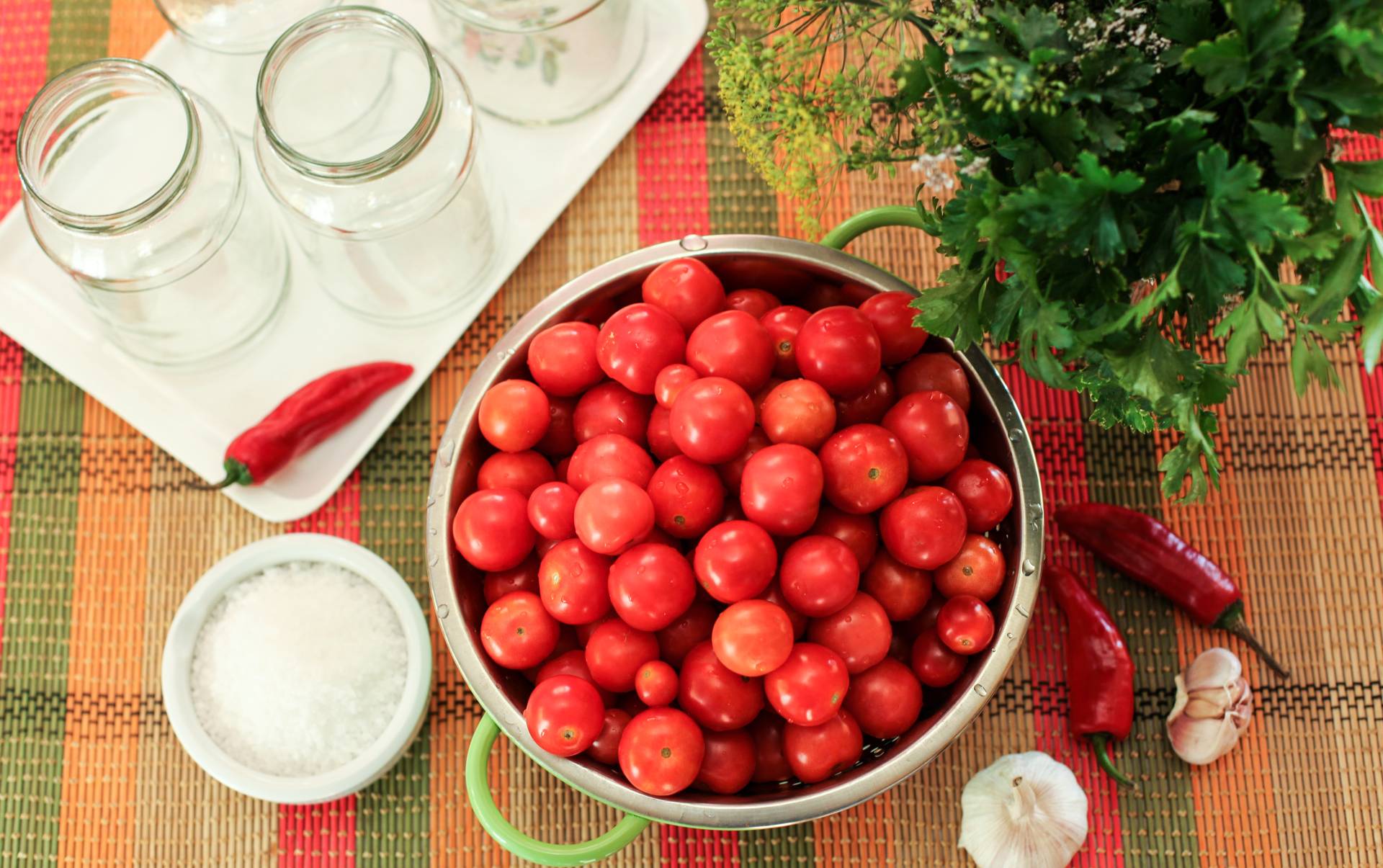 Квашеные помидоры: вкусная и полезная заготовка без уксуса - ГородЧе