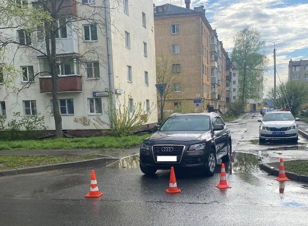 В Вологде машина налетела на пешехода, упавшего на дорогу - ГородЧе