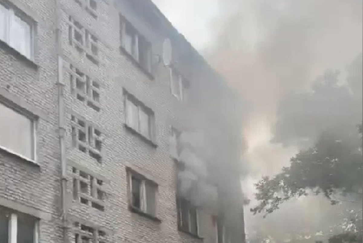 В череповецком общежитии произошел пожар, возможен поджог | 24.06.2024 |  Череповец - БезФормата