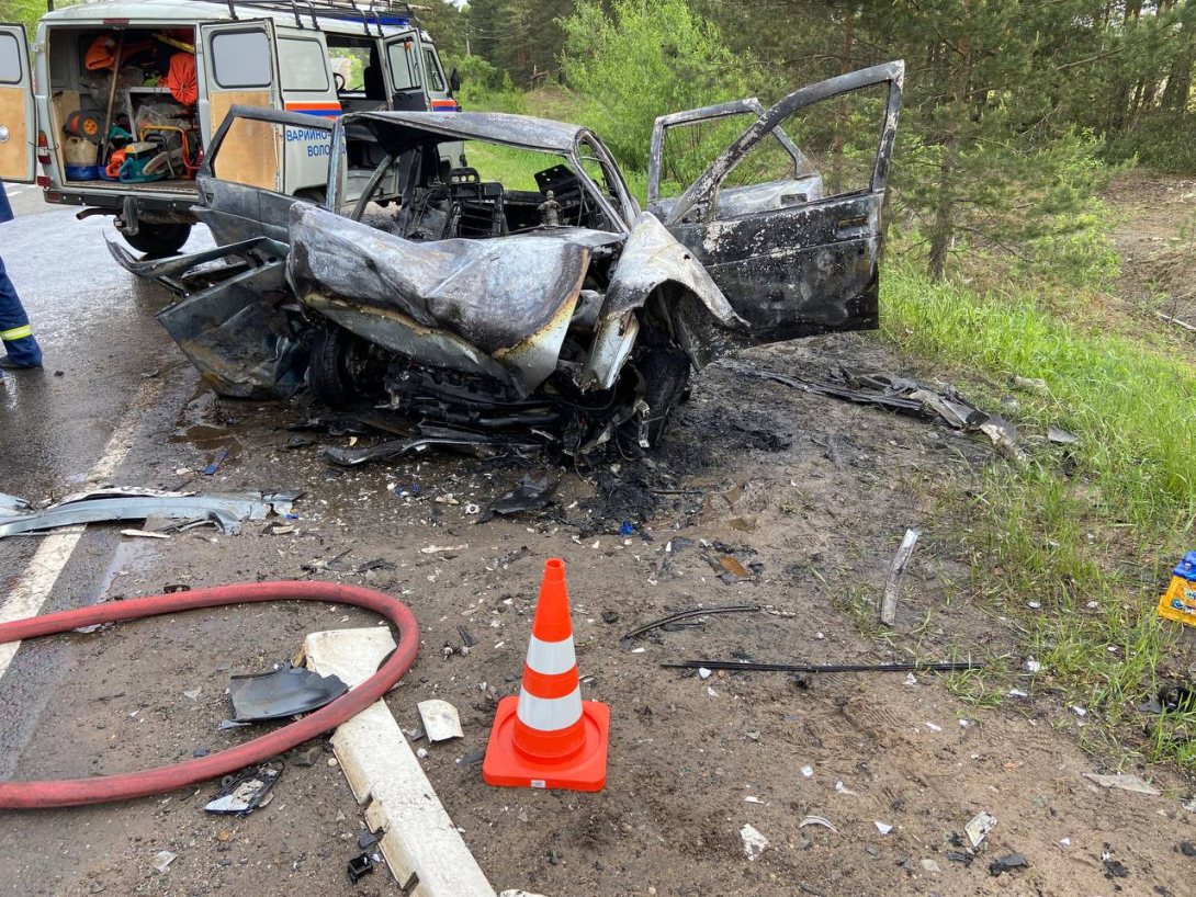 В Вологодской области водитель сгорел в машине после аварии - ГородЧе