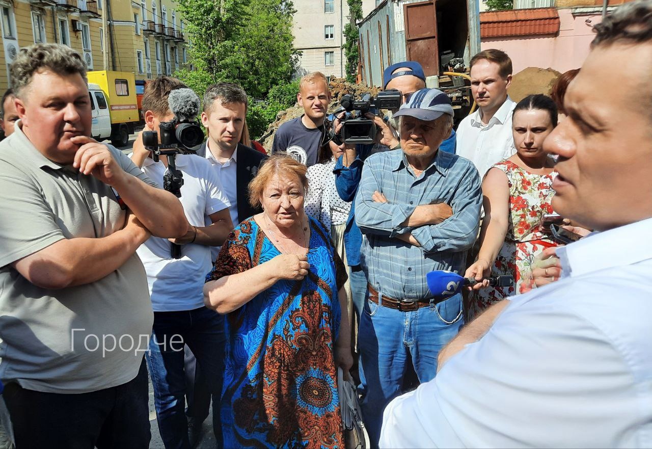 Встреча с жителями дома 56А по Сталеваров